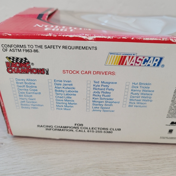 Racing Champions 1:24 1994 Diecast Car #5 - Picture 3 of 14